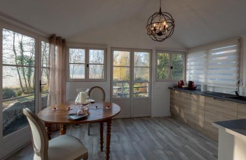 Vendieres Hotel | CHARME AU FIL DE L'EAU