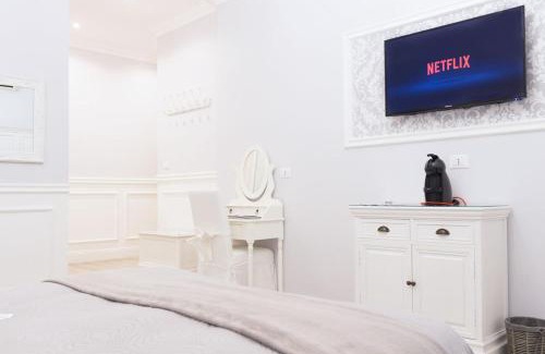 Rione VIII Sant'Eustachio House | Charme & Chic Luxury