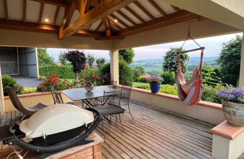 Saint-Paulien House | Charme du Velay : Maison de caractère avec cheminée, terrasse et équipements bébé à St-Paulien - FR-1-582-266