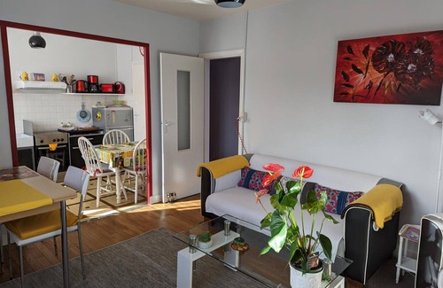 Barbezieux-Saint-Hilaire Apartment | Charming Apartment with Terrace, Garden, and Bikes Near Jonzac Spas