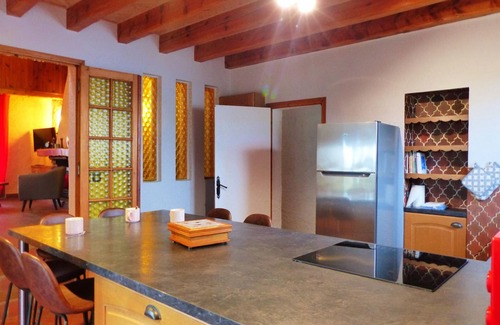 Saint-Germain-des-Fosses Cottage | Charming Cottage with Garden, Near Vichy - Fully Equipped, Sleeps 6, Pets Welcome