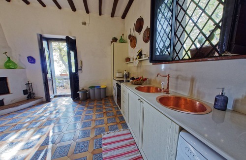 Coste Villa | Charming antique villa with incredible panorama, pool and relax
