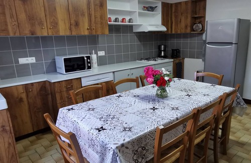 Saint-Just-pres-Brioude Cottage | Charming Stone House with Garden near Ski Resorts and Roman Architecture