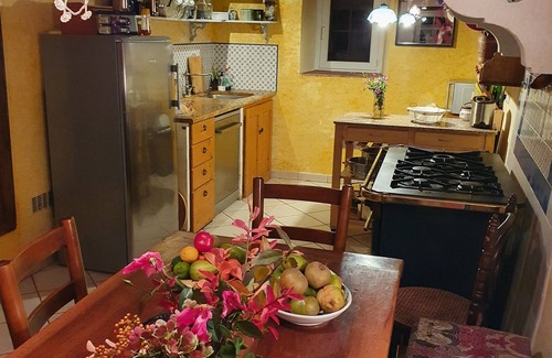 Saint-Paulet-de-Caisson House | Charming Provencal farmhouse with large swimming pool in the Valbonne forest
