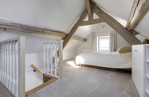 Saint-Pierre-la-Garenne House | Charming Normandy house with large grounds and swimming pool