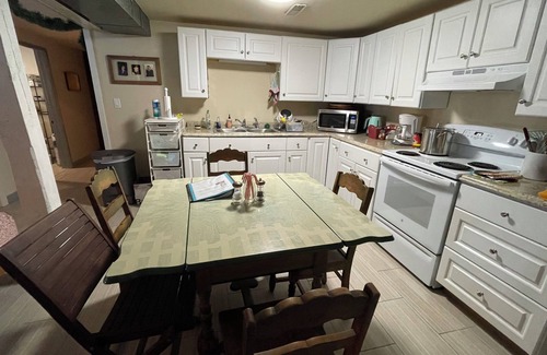 Bellows Falls Apartment | Charming 1-bedroom apartment with WiFi, & kitchen in fabulous Town of Rockingham
