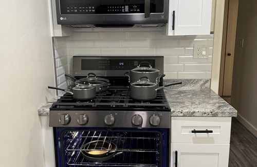 West Sacramento House | Charming 1-bedroom house with WiFi, AC in nice West Sacramento