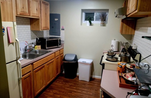 Frederick House | Charming 1 Bedroom Apt- Best Location Near Downtown Frederick & DC