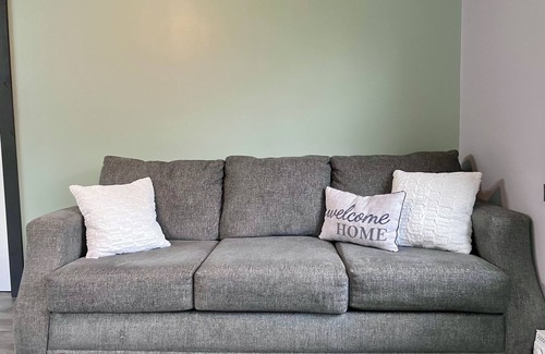 Palestine Apartment | Charming 1-bedroom apartment in historic Palestine in peaceful neighborhood