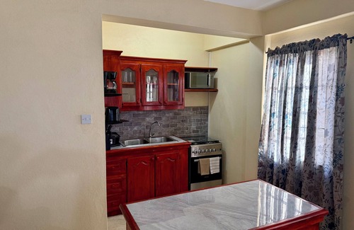 Brighton Apartment | Charming 1-bedroom apartment at the marvelous Castle Berry Unit208 with WiFi, AC