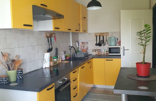 Zagreb Apartment | Charming 1-bedroom apartment near Jarun with WiFi, AC in wonderful Zagreb