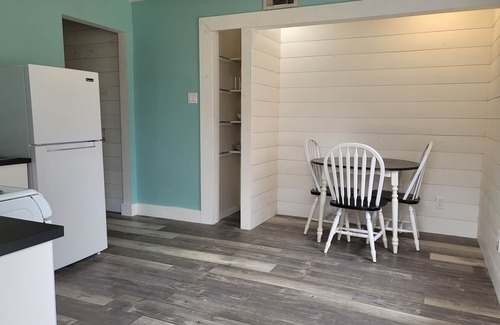 Allen Apartment | Charming 1-bedroom apartment in center of Allen with WiFi, AC, park and more