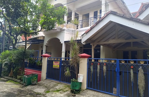 Dinoyo House | Charming 1-bedroom house in serene Malang