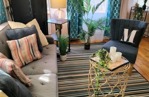 Queens House | Charming 1-bedroom house in Queens with fitness room and AC