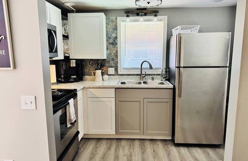 Sumter House | Charming 1-bedroom house with WiFi, AC in nice Sumter