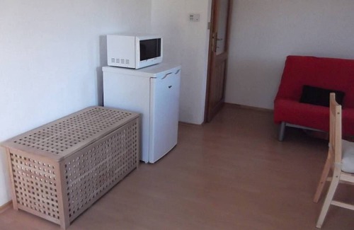 Netolice Cottage | Charming 1-bedroom cottage in enchanting Netolice - Petrův Dvůr with WiFi