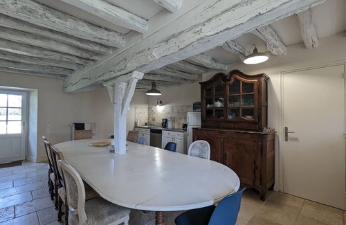 Saint-Maur Cottage | Charming 18th-Century House with Heated Pool Near Châteauroux and Brenne Nature Park