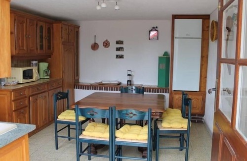 La Saucelle Cottage | Charming 19th-Century Retreat with Spacious Park, Yoga, Cozy Fireplace, and Outdoor Adventures