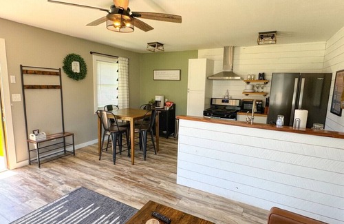Spearfish Apartment | Charming 1BR Downtown APT | Newly Remodeled | Walk to Restaurants, Shops & Parks!