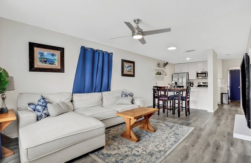 Palm Valley House | Charming 2-bedroom townhome in marvelous Ponte Vedra Beach with WiFi, AC
