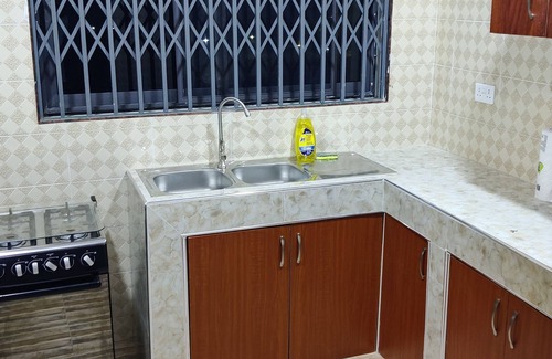 Elmina Apartment | Charming 2-bedroom apartment with AC, WiFi in lovely Ataabaze Elmina