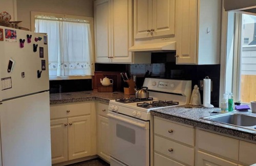 Columbia City House | Charming 2-bedroom house with WiFi, AC in enchanting Columbia City