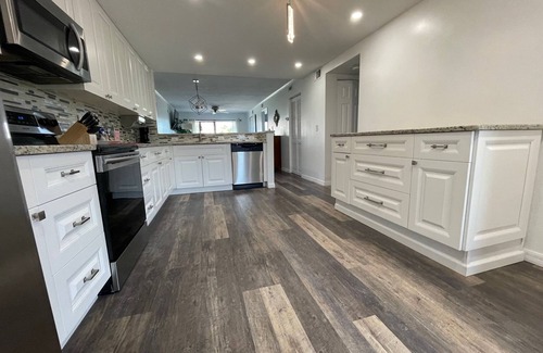 St. Pete Beach Condo | Charming 2-bedroom condo with fitness room, WiFi in delightful St. Pete Beach