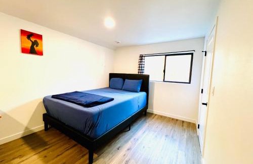Picnic Point-North Lynnwood House | Charming 2-bedroom and 1 Full bath basement apartment with WiFi and AC in lovely Edmonds