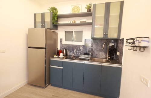 Michmanim Apartment | Charming 2-bedroom apartment with WiFi, AC in quaint Mikhmanim