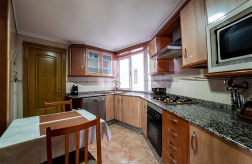Arrancapins Condo | Charming 2-bedroom apartment with WiFi, AC in enchanting València
