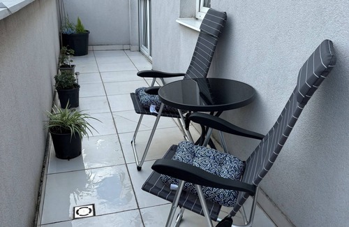 Arad Apartment | Charming 2-bedroom apartment with AC, WiFi in superb Arad
