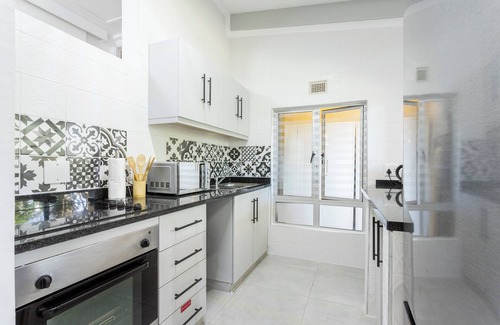 Shaka's Rock Ski Chalet | Charming 2-bedroom chalet with sea views in a fabulous resort