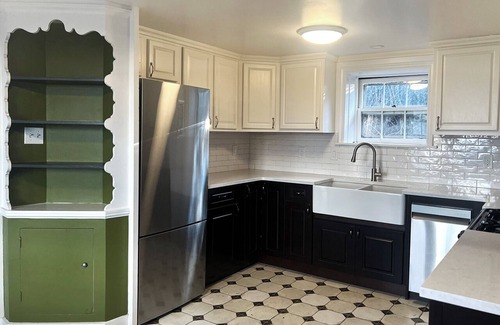 Cortlandt Cottage | Charming 2-bedroom cottage in Cortlandt with WiFi access