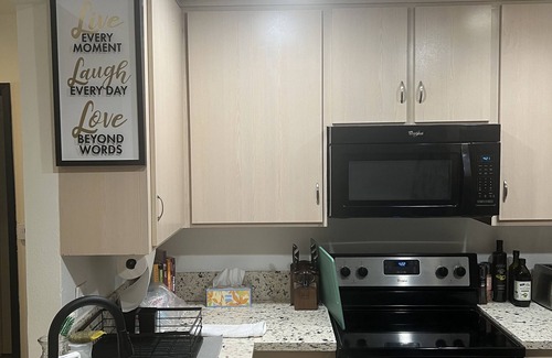 Ventura Condo | Charming 2-bedroom condo in marvelous Ventura California.