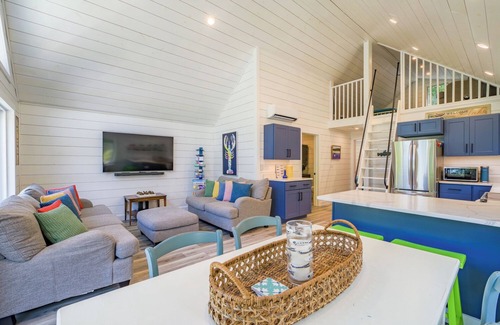 Rockland Cottage | Charming 2-bedroom cottage with WiFi, AC in picturesque Rockland