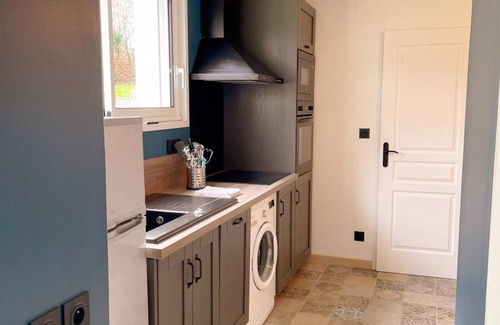 Couffy Cottage | Charming 2-Bedroom Cottage with Garden, BBQ, Near Zoo & Chateaux