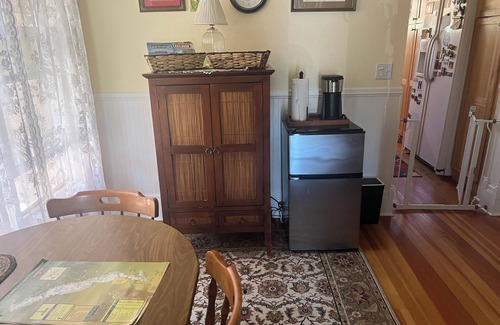 Westcliffe House | Charming 2-bedroom Guest Suite in Westcliffe CO with fireplace