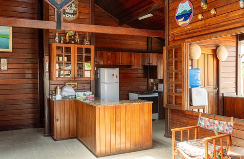 Farol House | Charming 2-bedroom house in wonderful Farol Belém with AC, WiFi