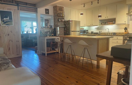 Oakdale House | Charming 2-bedroom house with WiFi, AC in marvelous Hudson