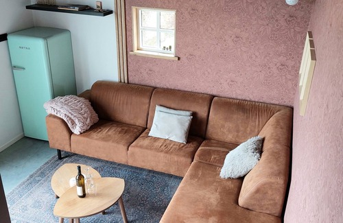 De Veenhoop House | Charming 2-bedroom cottage with jacuzzi! (optional) With AC, WiFi