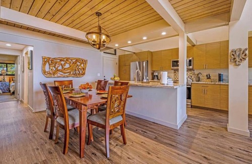 Kahana Condo | Charming 2-bedroom Ocean View condo with direct beach access!