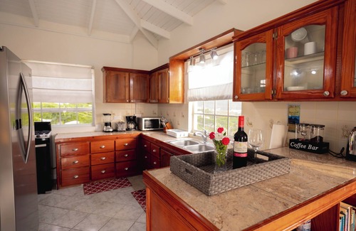 Gros Islet Cottage | Charming 2-bedroom Tropical Cottage with Sunset Views and AC