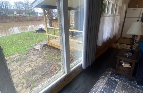 Ellwood City House | Charming 2-bedroom bungalow with AC, WiFi,washer and dryer, ON THE CREEK.