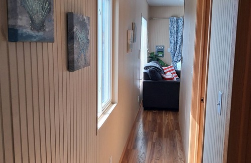 Sturgeon Bay Boat Rental | Charming 2-bedroom boat with AC, WiFi in lovely Sturgeon Bay Mary 1