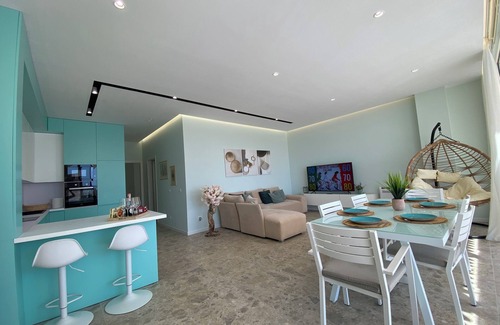 Jala Villa | Charming 2-bedroom villa with garden and Seaview in Green Coast, Palase