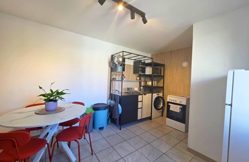 Chambon-sur-Voueize House | Charming 2-bedroom house in beautiful Chambon-sur-Voueize with Fibre