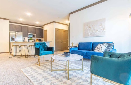 Middletown Apartment | Charming 2BR Retreat | Pool, Parking, Gym