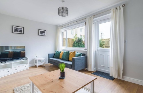 Newcastle-upon-Tyne House | Charming 3-bed House in Newcastle Upon Tyne