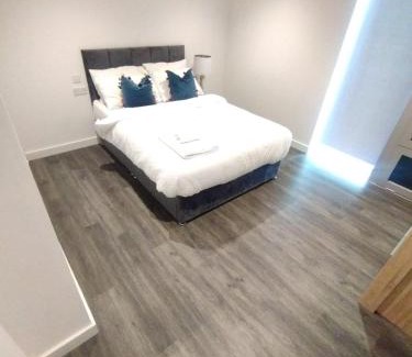 Abbey Wood Apartment | Charming 3-Bed Apartment in London