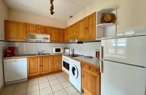 Alleyrac Cottage | Charming 3-Bed Cottage in Quaint Alleyrac Village with Enclosed Yard and Modern Amenities